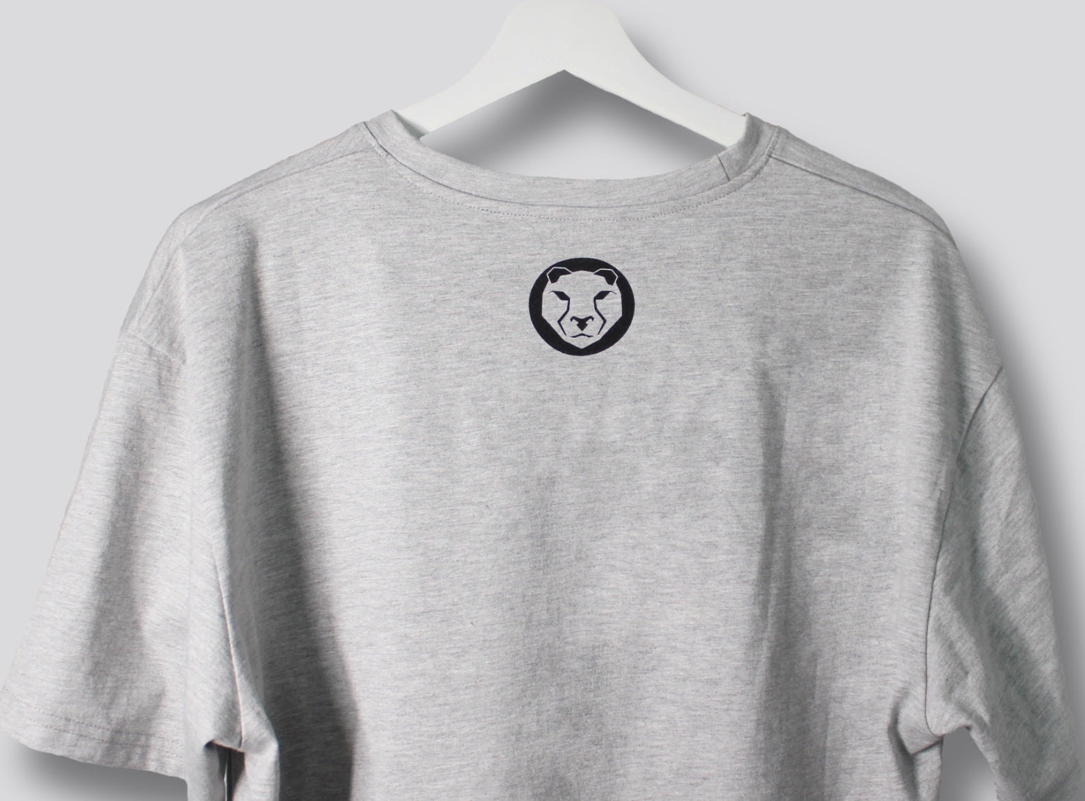 Grey print unisex gym tee for CrossFit and strength training – Mammal Strength
