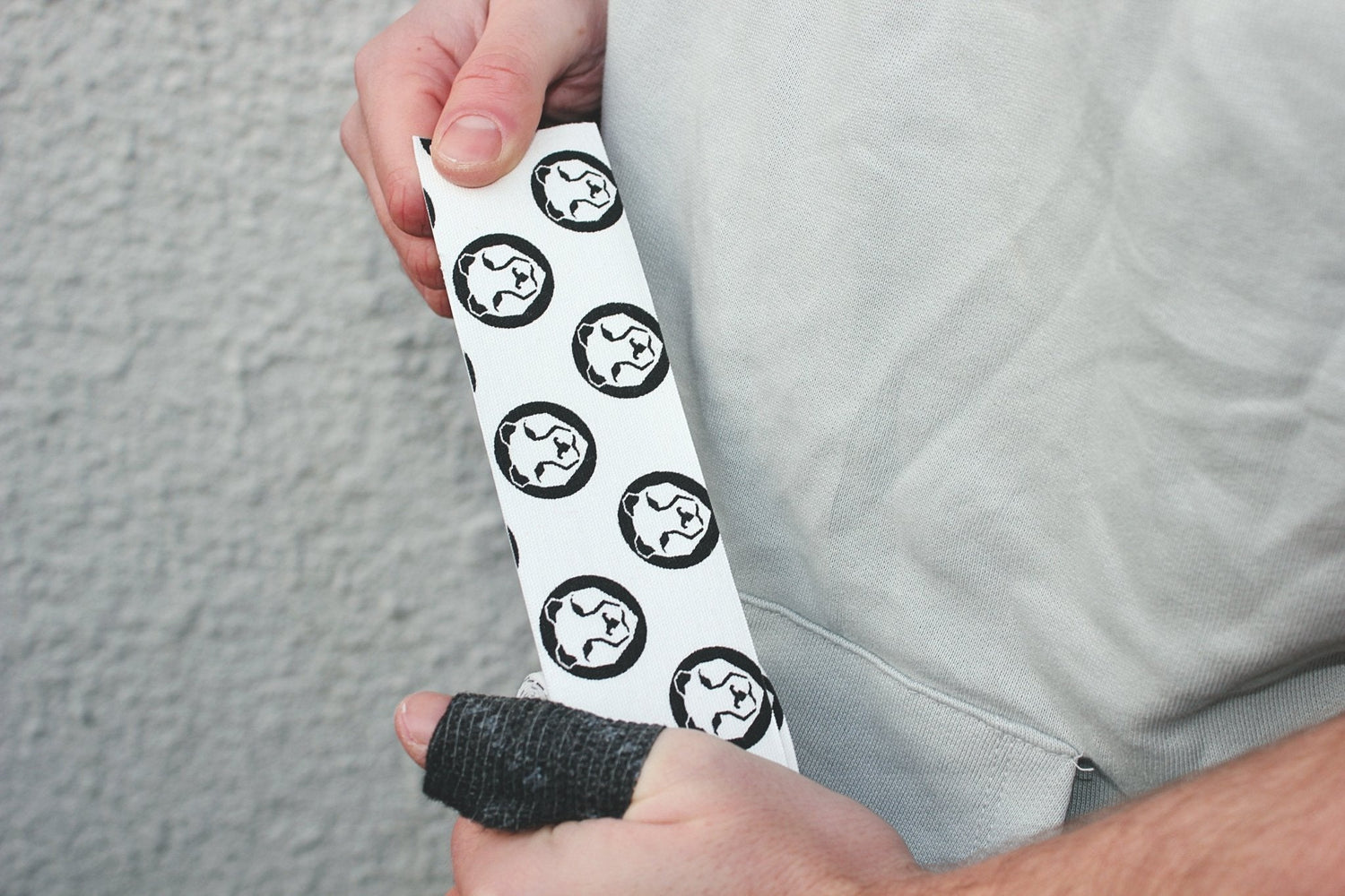 Kinesiology tape 1-pack for muscle support and movement recovery – Mammal Strength