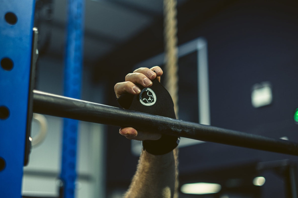 V2 gymnastic hand grips for CrossFit pull-ups WODs and muscle-ups – Mammal Strength