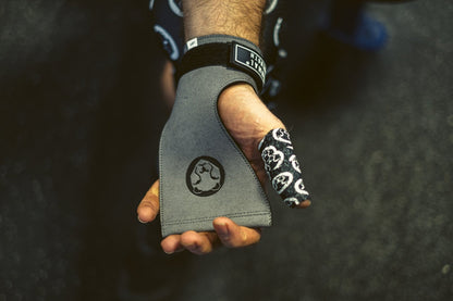 V2 gymnastic hand grips for CrossFit pull-ups WODs and muscle-ups – Mammal Strength