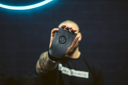 V2 gymnastic hand grips for CrossFit pull-ups WODs and muscle-ups – Mammal Strength
