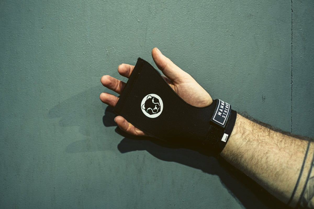 V2 gymnastic hand grips for CrossFit pull-ups WODs and muscle-ups – Mammal Strength
